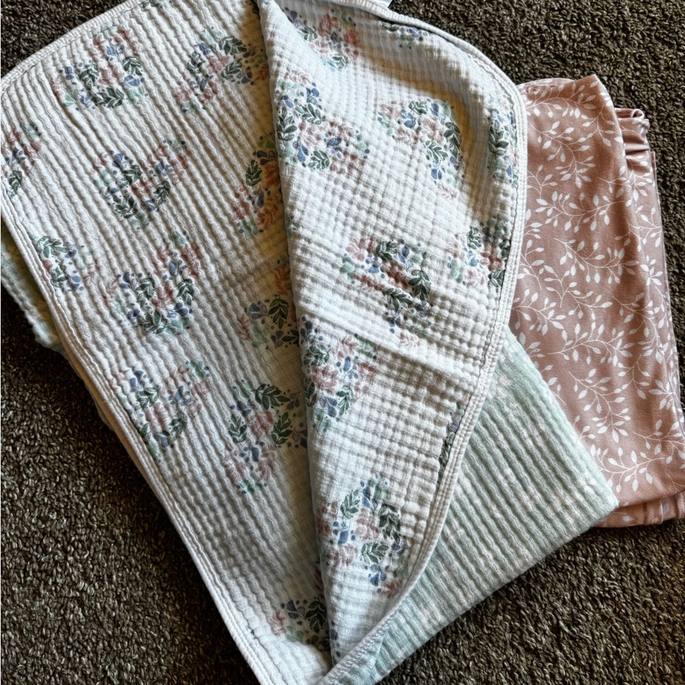 aden + anais Muslin stroller blanket & swaddle bundle